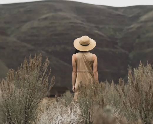 女人暗示让你撩，才会有这些默许，男人要懂