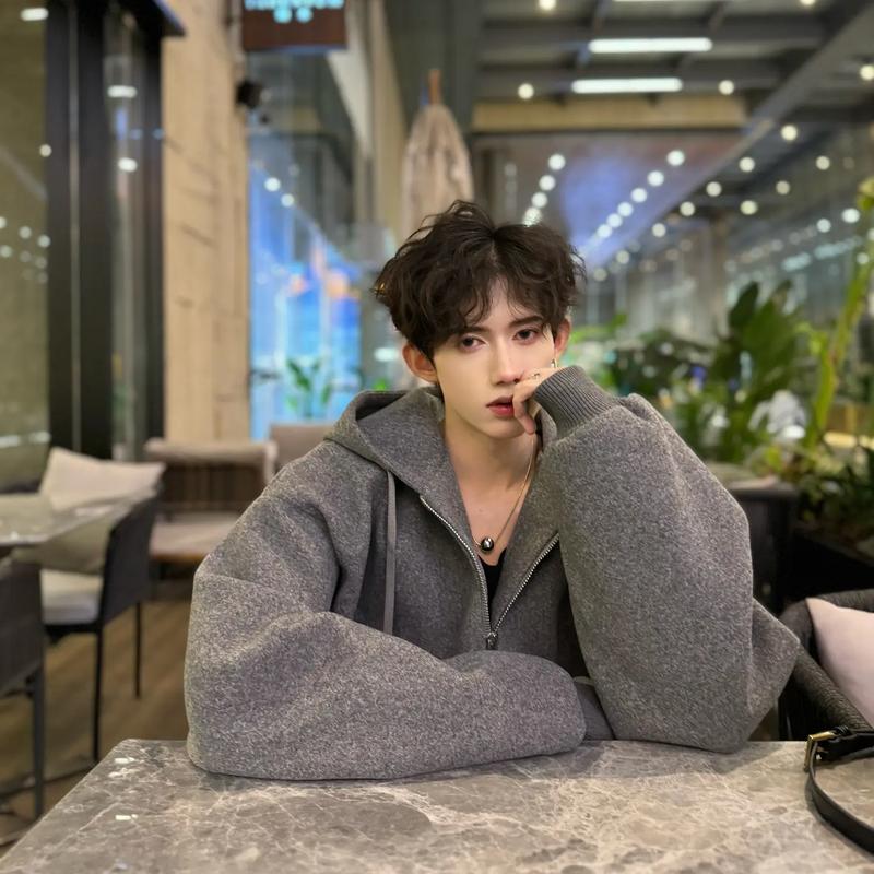 男人发展婚外情,总是不止一个? 男人发展婚外情,总是不止一个?